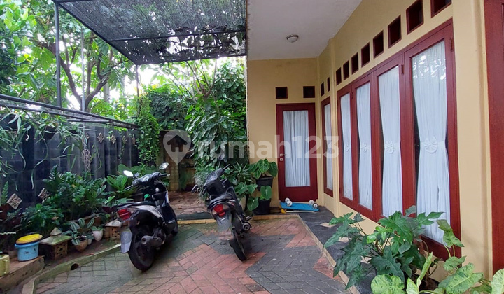 Ready to Occupy Luxury House with Strategic Location @Bintaro Sector 3