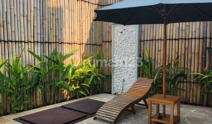 Brand New ! Rumah Mewah dengan Desain Elegan di Bintaro Jaya 2