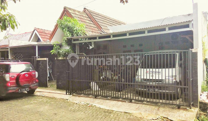Rumah Siap Huni dengan Hunian Nyaman dan Asri di Ciputat