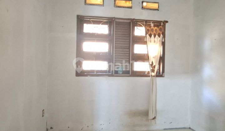 Rumah Siap Huni dengan Hunian Nyaman dan Asri di Ciputat 2