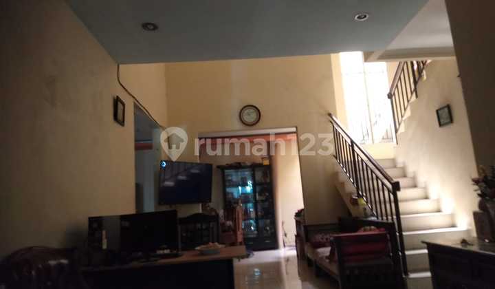 Rumah di Graha Raya KM 5 KT 4 dengan Luas 135 m2 dan Bangunan 200 m2 Surat SHM. 2