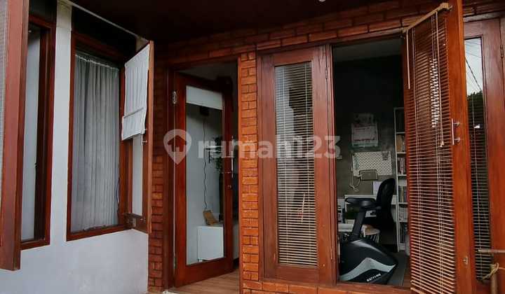 Beautiful House in Pamulang, South Tangerang, Ready to Occupied with SHM
