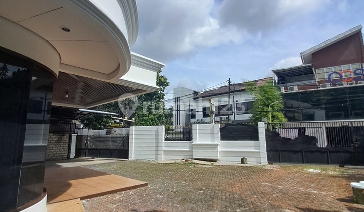 Rumah 2 Lantai.dekat Jis Bagus Buat Usaha Dan Tinggal 2