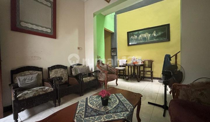 Rumah Siap Huni dengan Hunian Nyaman dan Asri Lokasi Strategis di Pinggir Jalan di Pondok Aren 2