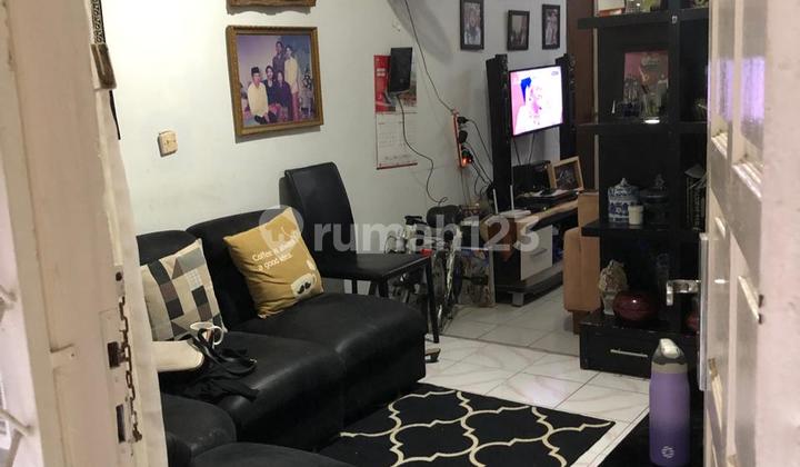 Rumah Kos Kosan Nyaman 9 Pintu di Kebayoran Lama, Jakarta Selatan