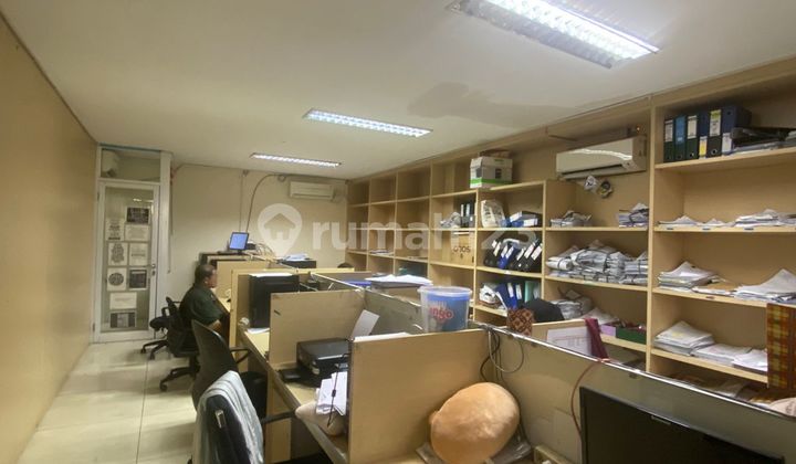 Gedung Perkantoran Kebayoran Lama Gedung Perkantoran Kebayoran Lama