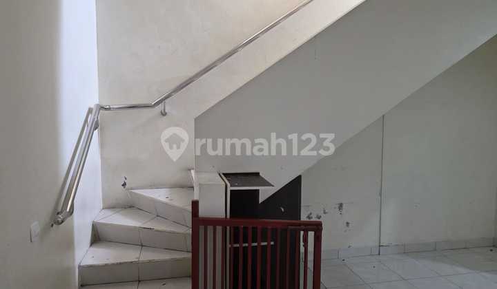 Rumah Cantik, Bersih dengan Hunian Nyaman dan Asri @Ciledug 2