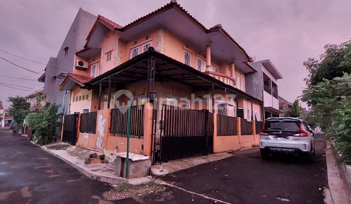Dijual Rumah Depan Taman Komplek dan Lokasi Strategis @Jombang Dijual Rumah Depan Taman Komplek dan Lokasi Strategis @Jombang