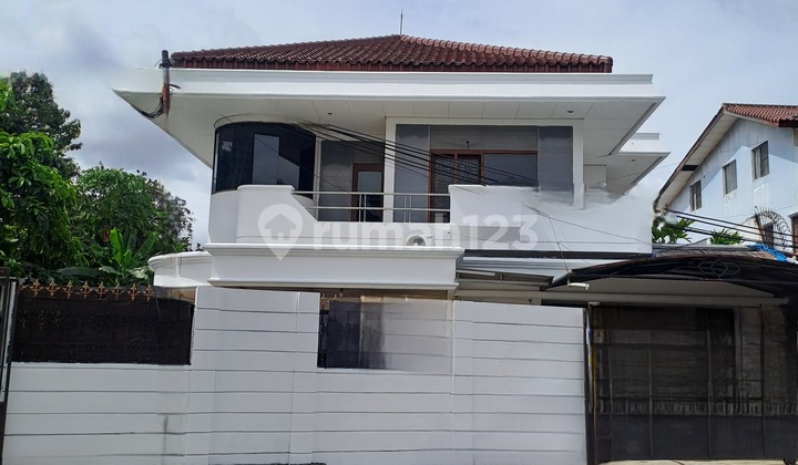 Rumah 2 Lantai.dekat Jis Bagus Buat Usaha Dan Tinggal Rumah 2 Lantai.dekat Jis Bagus Buat Usaha Dan Tinggal