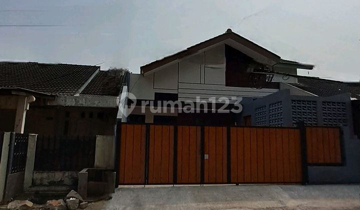 New House with Modern Minimalist Layout Design @Ciputat.