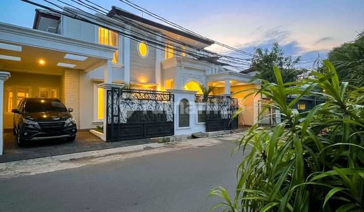 Rumah Baru Full Renovasi Lokasi Strategis Jalan Lebar di Tebet