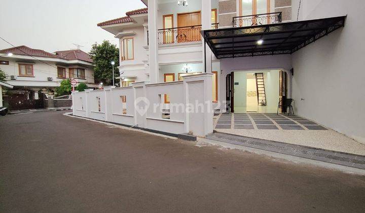 Rumah baru posisi hook full renovasi dalam komplek Diklender 1