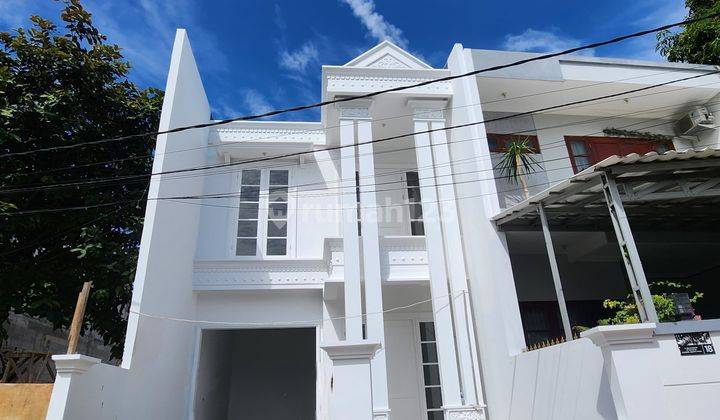 Rumah baru design classic siap huni di Klender 1