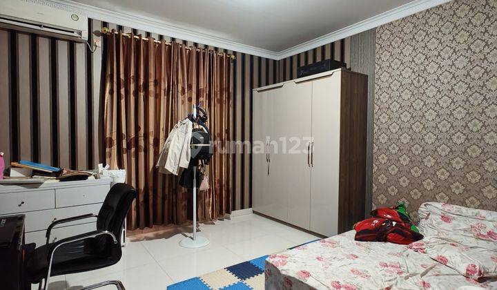 Rumah dalam komplek semi furnished di Ujung Menteng Cakung 2