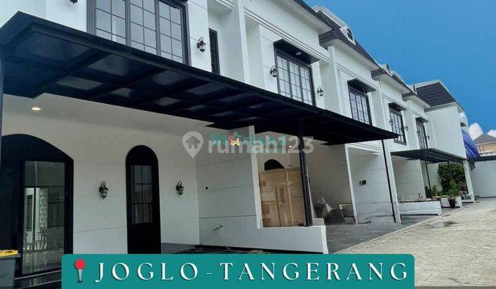 Rumah mewah design classic dengan private pool 3 lantai di joglo 1