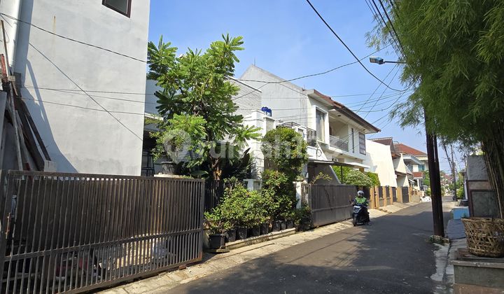 Rumah Dalam Komplek Bebas Banjir Akses Jalan Lebar di Rawamangun 2