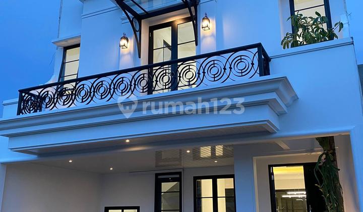 Rumah Dalam Cluster Design Classic di Cibubur 2