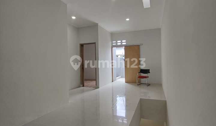 Turun Harga Rumah Baru Siap Huni Dalam Komplek di Duren Sawit 2