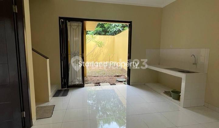 Rumah 2 Lantai Siap Huni Dalam Komplek Graha Sektor 9 di Bintaro 2