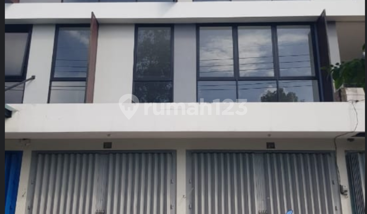 Adjacent shophouse, 3 floors, new 1