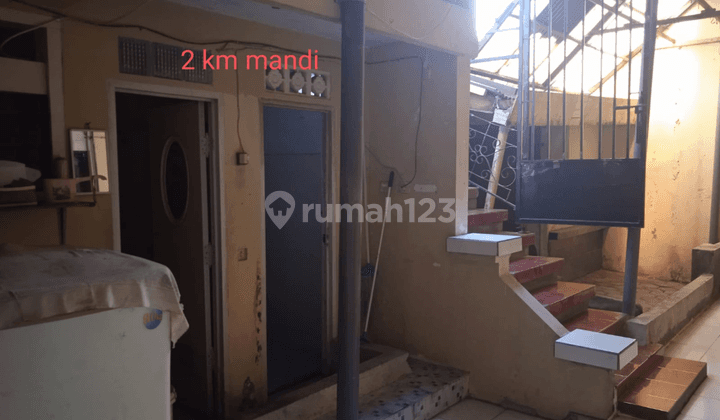 Rumah pusat kota luas 200, bs buat kost²an, butuh cepat laku 5