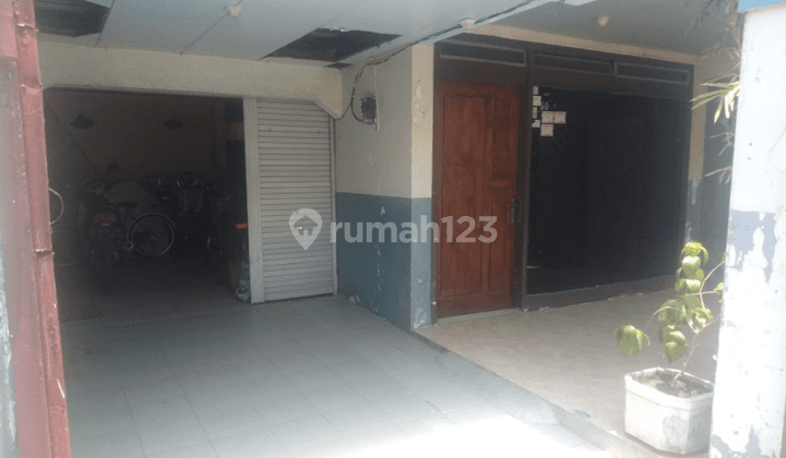 Rumah pusat kota luas 200, bs buat kost²an, butuh cepat laku 9