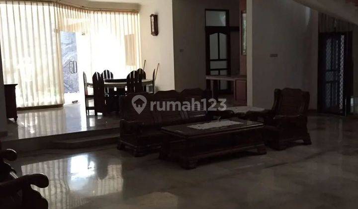 Rumah di Galaxy Bumi Permai, furnish kayu jati, SHM Bagus 2