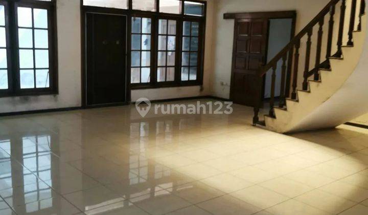 Rumah di Raya Ngagel 2 Lantai Bagus, lokasi strategis, siap huni,  2