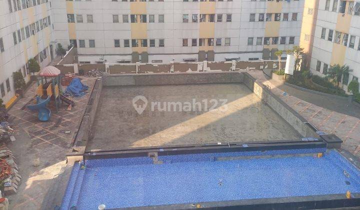 Apartemen Puncak Permai 2 Kamar Tidur Semi Furnished, Bagus, view pool,  1