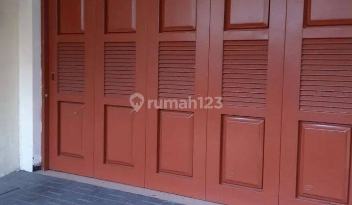 Rumah kost aktif 26 KT dg 26 KM dalam, selangkah ke UKPetra 2