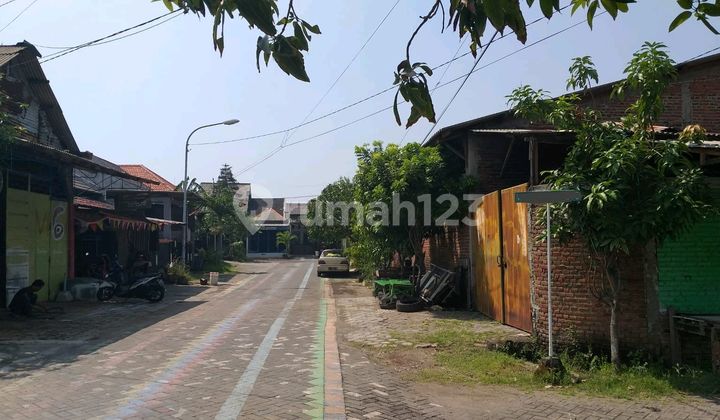 Ex Gudang Mebel Lokasi Strategis Row Jalan Lebar Sudah Paving 1