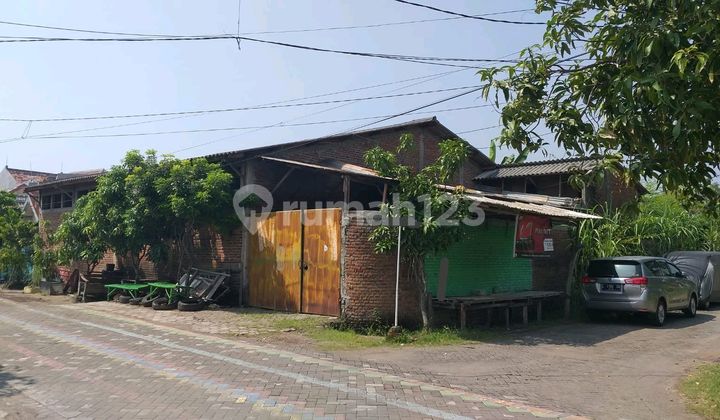 Ex Gudang Mebel Lokasi Strategis Row Jalan Lebar Sudah Paving 2