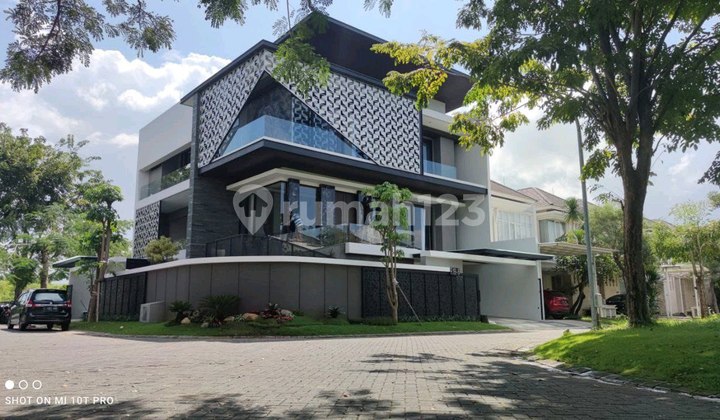 Rumah Mewah Imperial Beach Pakuwon City Surabaya