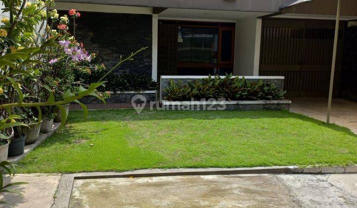 DIJUAL CEPAT RUMAH TERAWAT SAYAP JL. GATOT SUBROTO 1