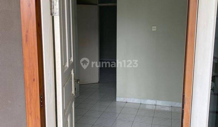 Dijual Rumah 2 Lantai Komplek Taman Cosmos Jakarta Barat 2