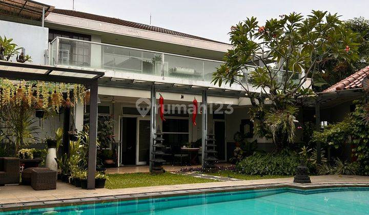 Dijual Rumah di Karmel Raya Kebon Jeruk Jakarta Barat  1