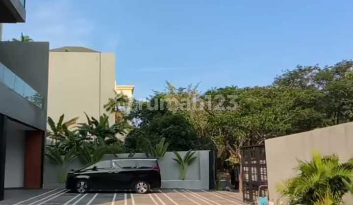 Jual Rumah Mewah 3 Lantai Furnished Siap Huni Di Pantai Indah Kapuk 2