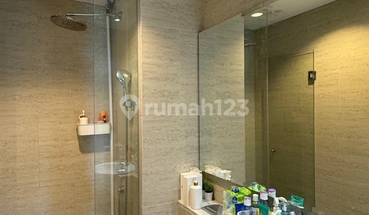 For Sale Unit Eksklusif 2 Bedroom Apt Taman Anggrek Residence