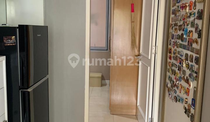 Jual Rumah Cantik Posisi Hook Full Furnished di Karang Tengah 2