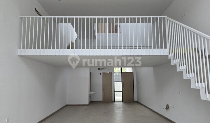 New 2-Story House + Mezzanine in Kejaksaan Kreo Complex, Tangerang 2