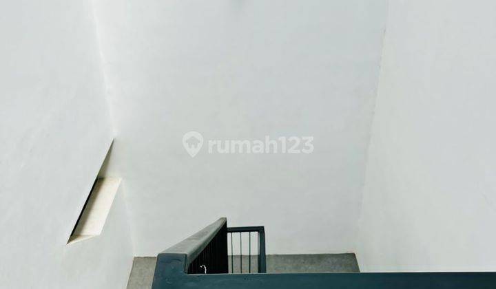 Rumah Mewah 2 lantai di Mampang Prapatan, Jakarta Selatan 2