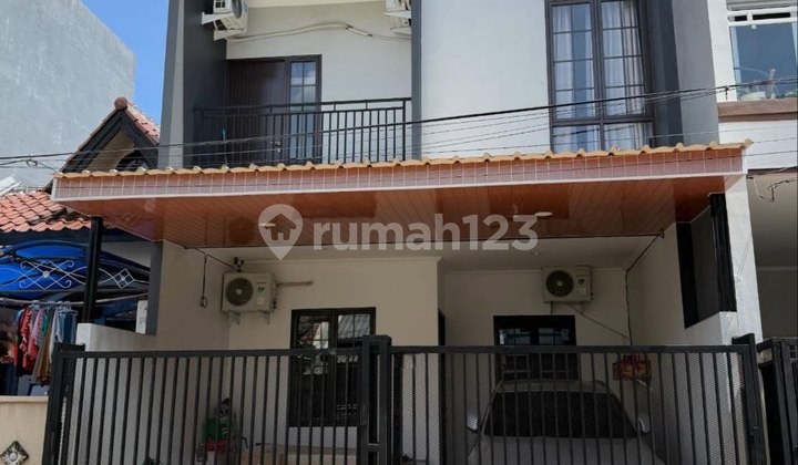 Jual Rumah Baru Full Furnished Siap Huni Lokasi Premium BSD