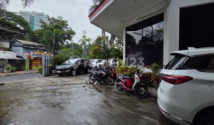 Gedung Kantor Strategis 5 Lantai Siap Pakai di Lokasi Premium Palmerah