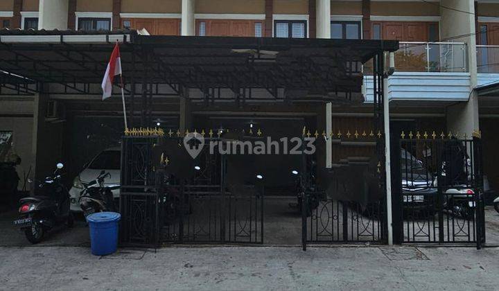 Dijual atau Disewa Ruko siap pakai pinggir jalan Tanjung Duren Jakarta Barat 1