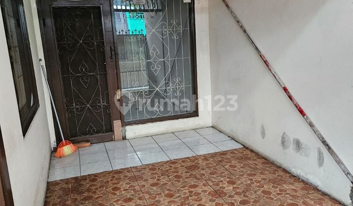 Rumah 2,5 Lantai Strategis di Kawasan Favorit Tanjung Duren 2