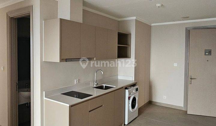 Apartemen Menara Jakarta 3 Kamar Tidur Bagus Unfurnished 1