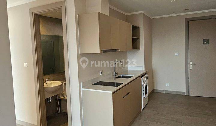 Apartemen Menara Jakarta 3 Kamar Tidur Bagus Unfurnished 2