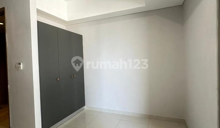 Studio Apartment. Unfurnished Studio Apartment. Unfurnished