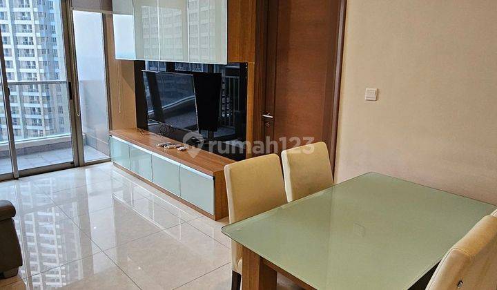 Apartemen Taman Anggrek Residence 2 Kamar Tidur Bagus Furnished