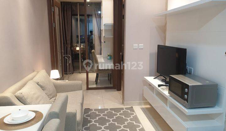 Disewakan Apartemen. 1 Kamar Tidur Condo Furnished 1